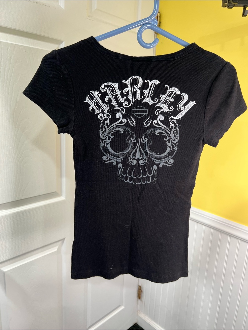 Y2K Harley-Davidson Black Short Sleeve Logo Henley Tee